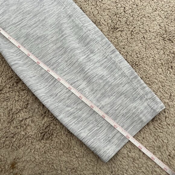 Lululemon Size 4 Keep Moving Pant High Rise Wee Are From Space Nimbus Battleshp - Picture 9 of 9